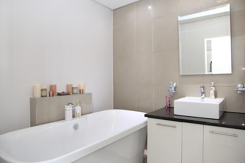 To Let 2 Bedroom Property for Rent in Plumstead Western Cape